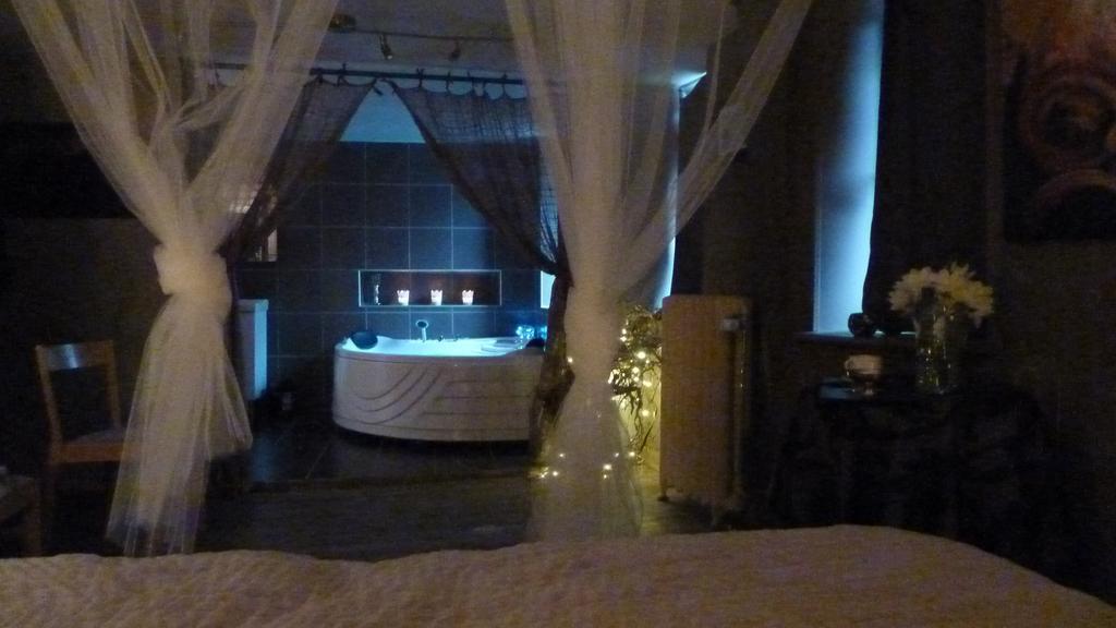 Francorchamps Guest House, Chambres Avec Ou Sans Jacuzzi Malmedy Quarto foto
